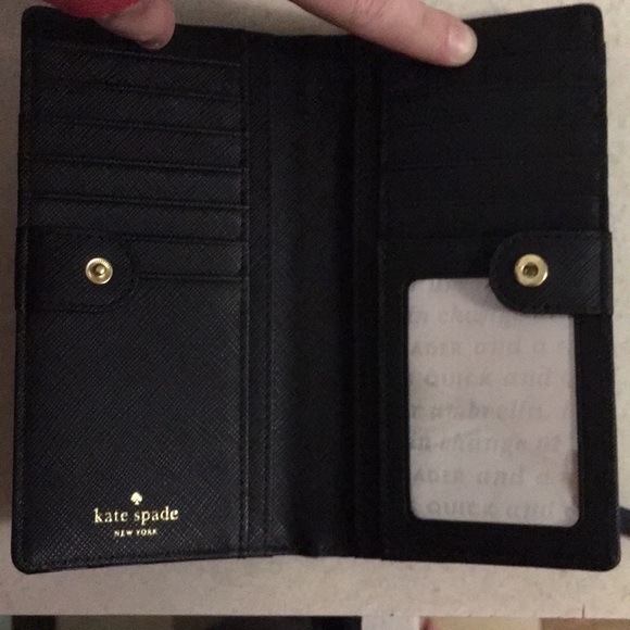 NWOT Kate Spade wallet - Picture 2 of 3